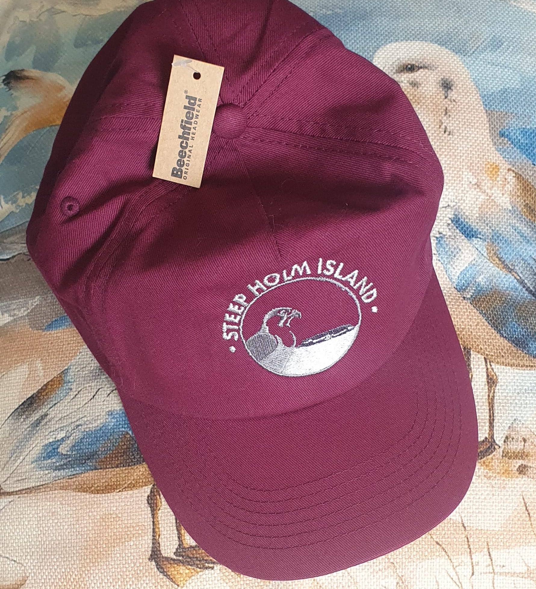Caps